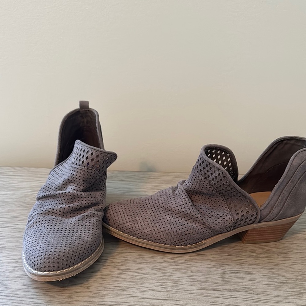 Report Gray Ankle Booties with Perforated Design